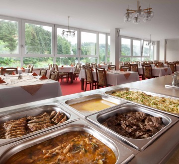 Übernachtung mit Halbpension